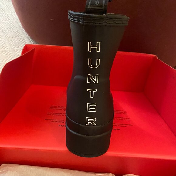 NEW IN BOX Hunter Black Play Short Boot Sz 10 - Picture 2 of 2